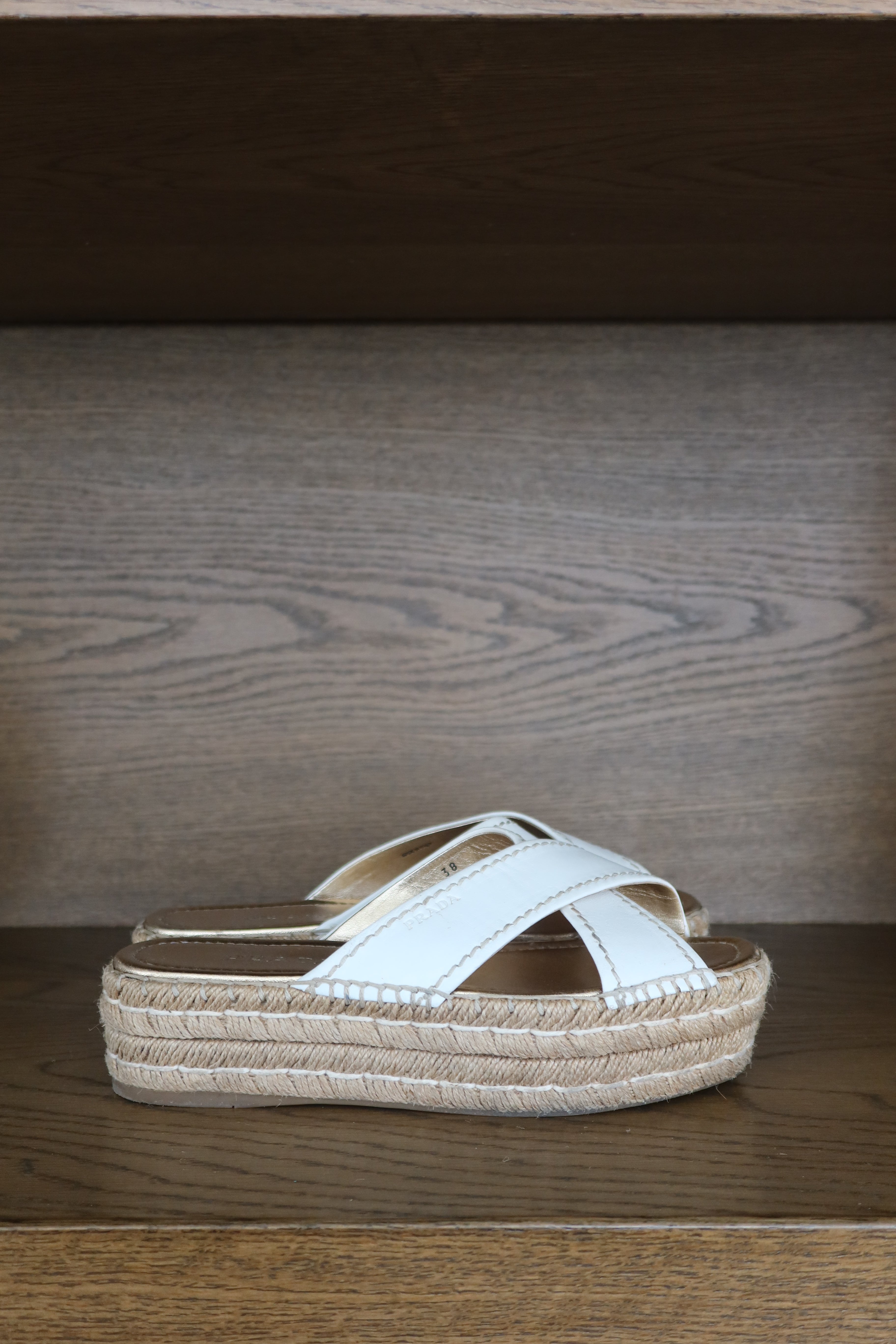 Sandalias Espadrille de Plataforma de Cuero Blanco de Prada