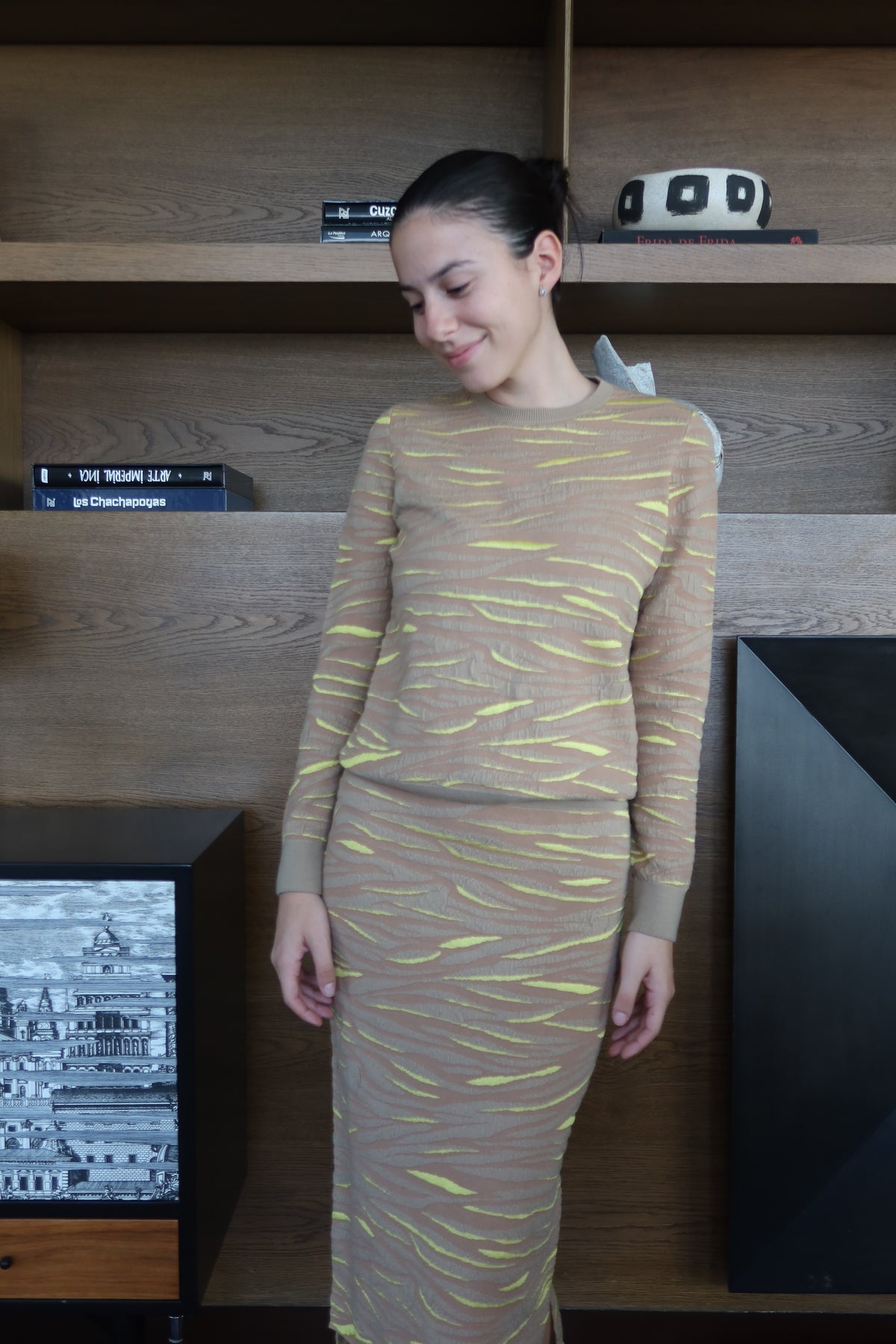 Stella McCartney Conjunto de Punto Beige con Estampado de Cebra