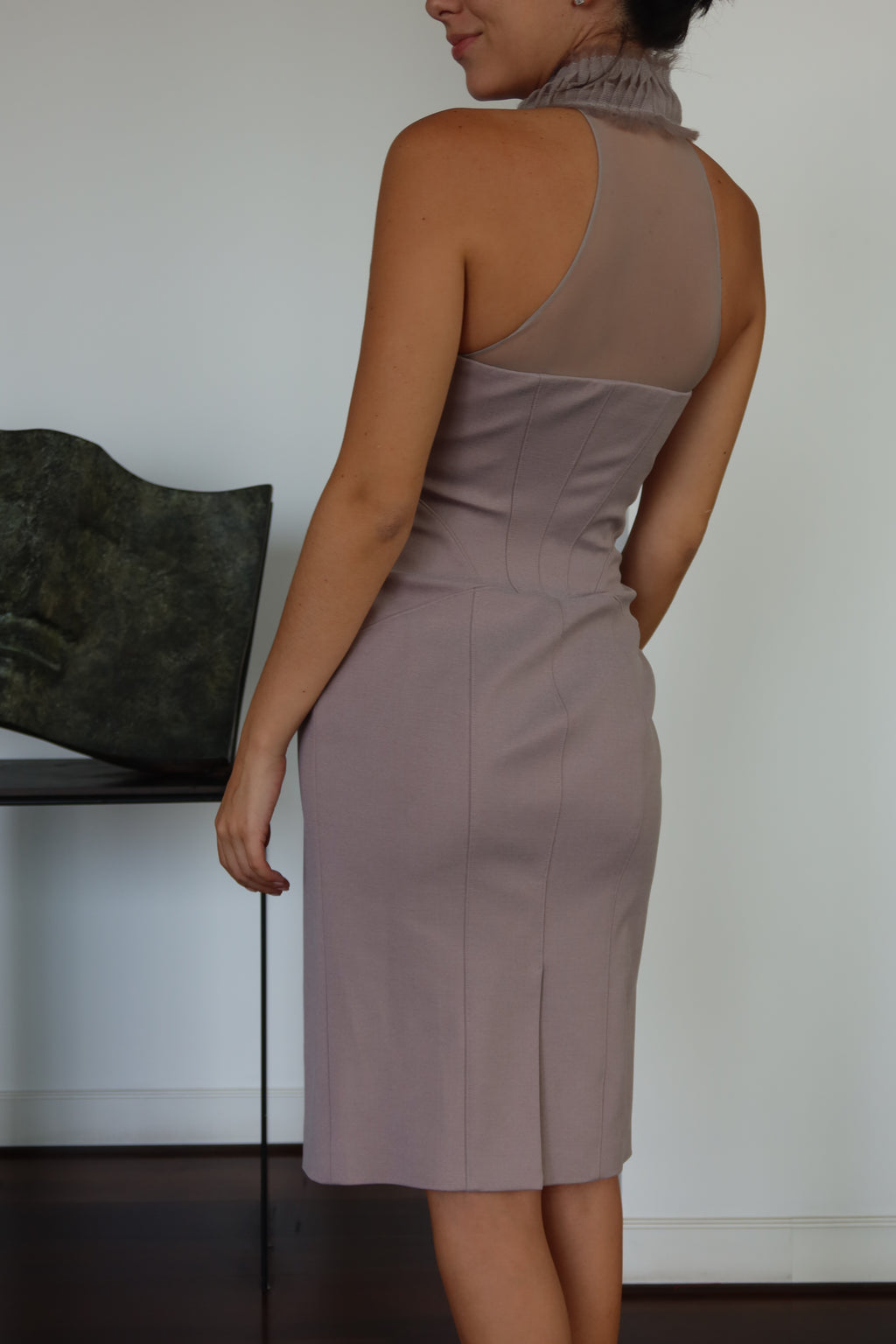Vestido Karen Millen Malva Halter con Detalle Plisado