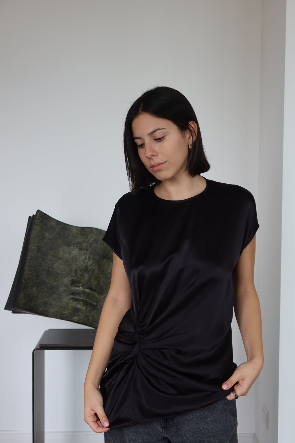 Top Negro Satinado de Helmut Lang