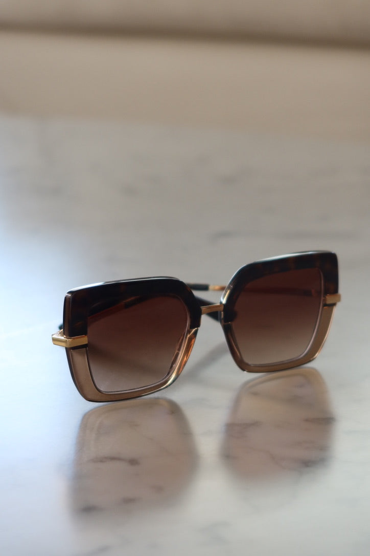 Lentes de Sol Cuadrados Carey y Dorado de Dolce & Gabbana