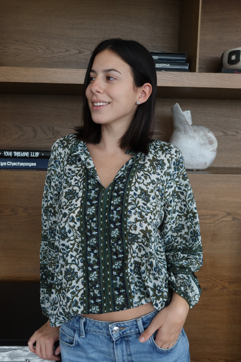 Veronica Beard Blusa Verde con Estampado Floral
