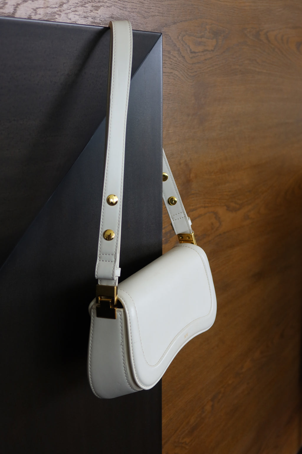 Bolso de Hombro Blanco de Cuero de JW PEI