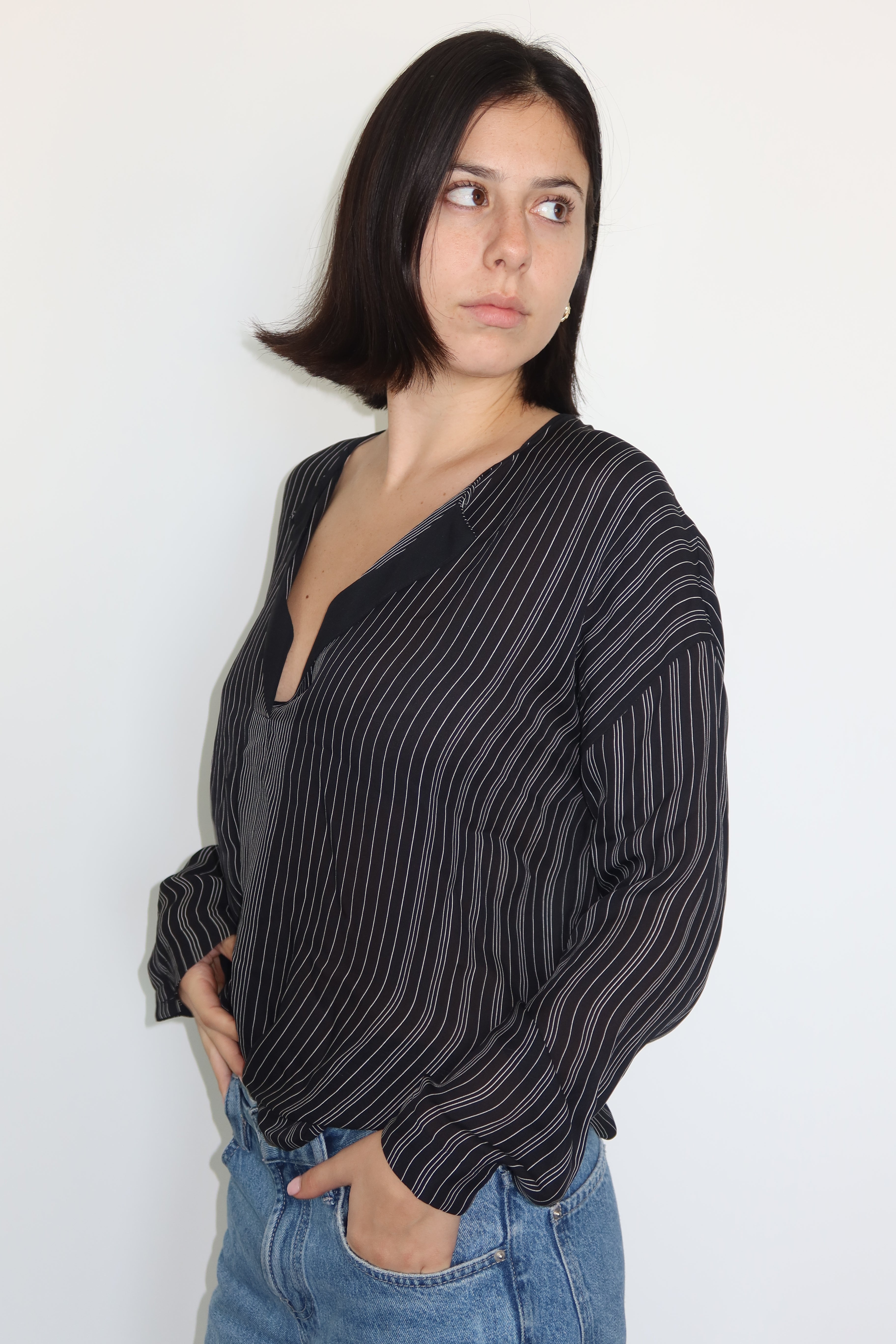 Vince Blusa de Rayas Con Escote en V