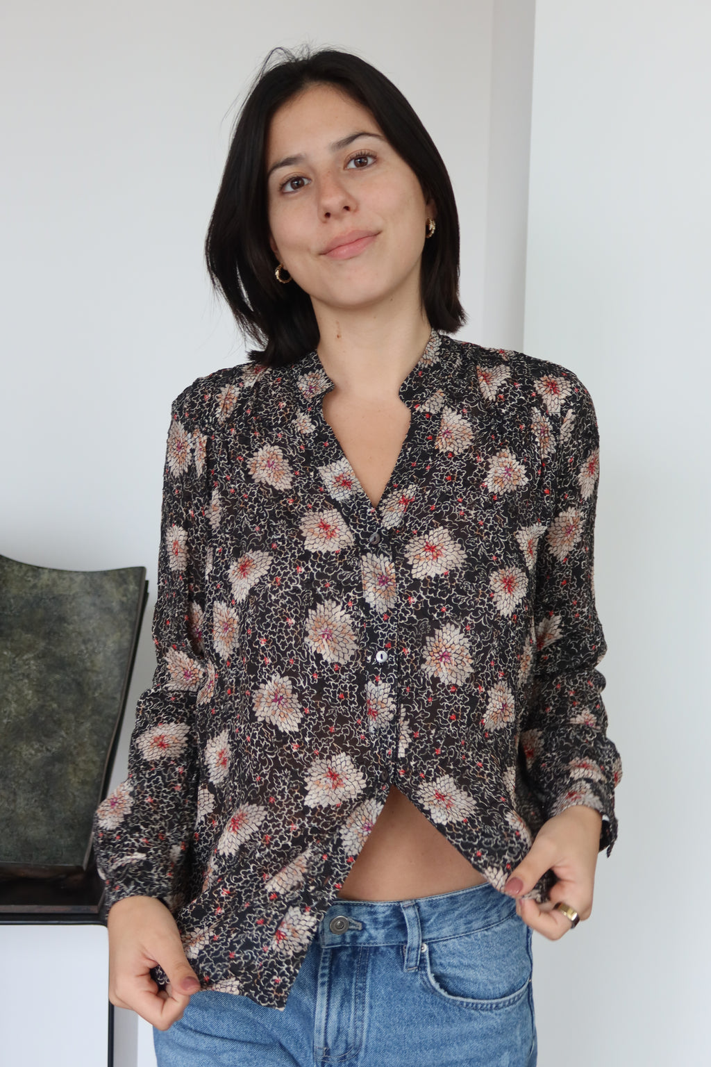 Blusa Floral con Botones de Berenice