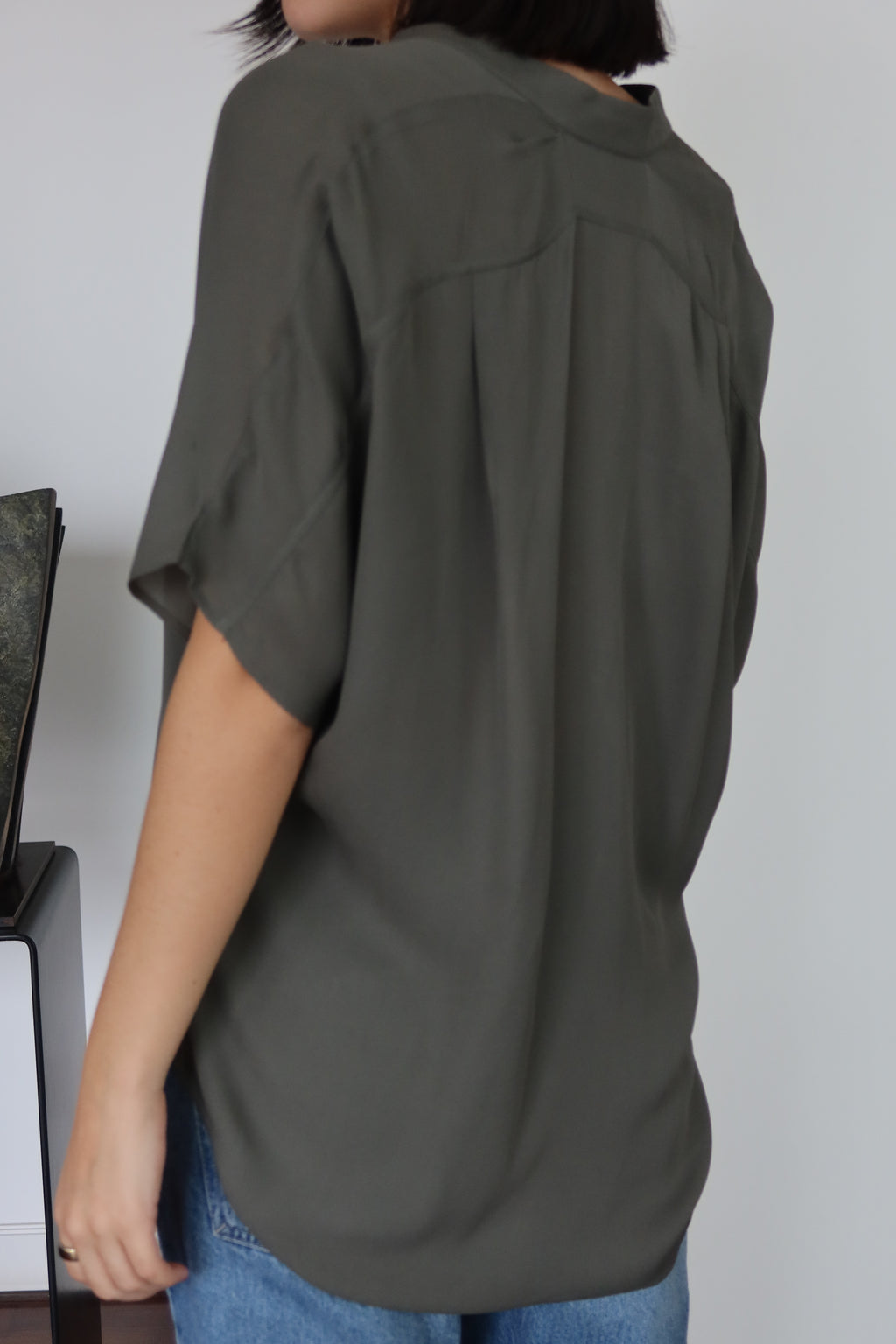 Blusa Oversized Verde Oliva de Vince
