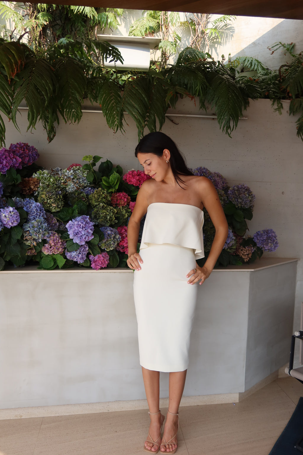 Vestido Midi Blanco Sin Tirantes de Likely